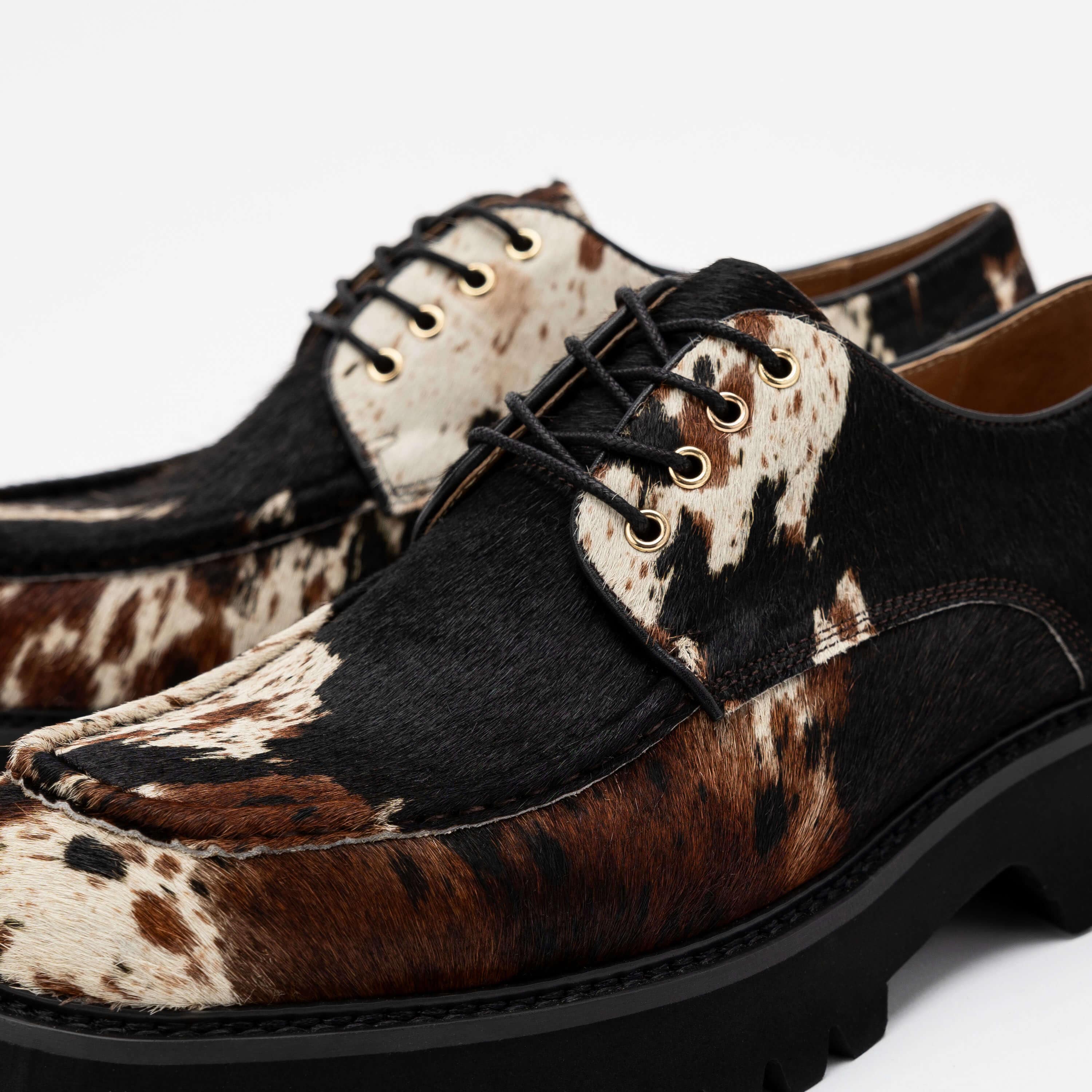 Luca Dark Horse Lug Derbys - Image 3